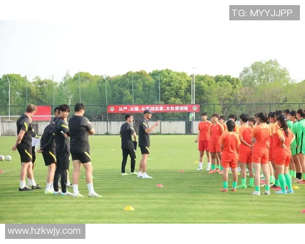 如何正确掌握裆部接足球技巧提升你的足球水平与比赛表现