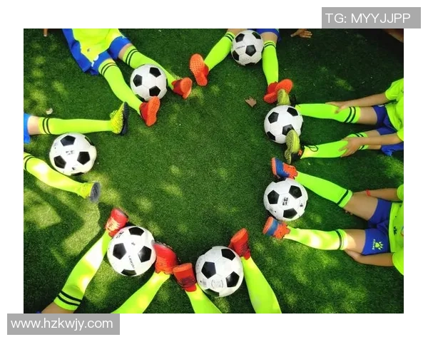 儿童花式足球的魅力与技巧探索让孩子们在快乐中成长与锻炼